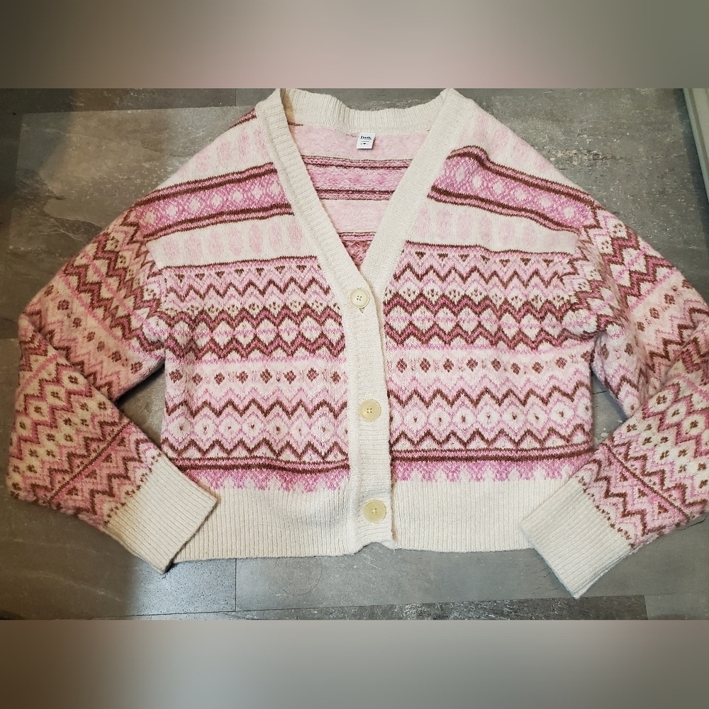 Twik by Simons short cardigan. Buttons. Long sleeves. Fair Isle / Nordic. Size L